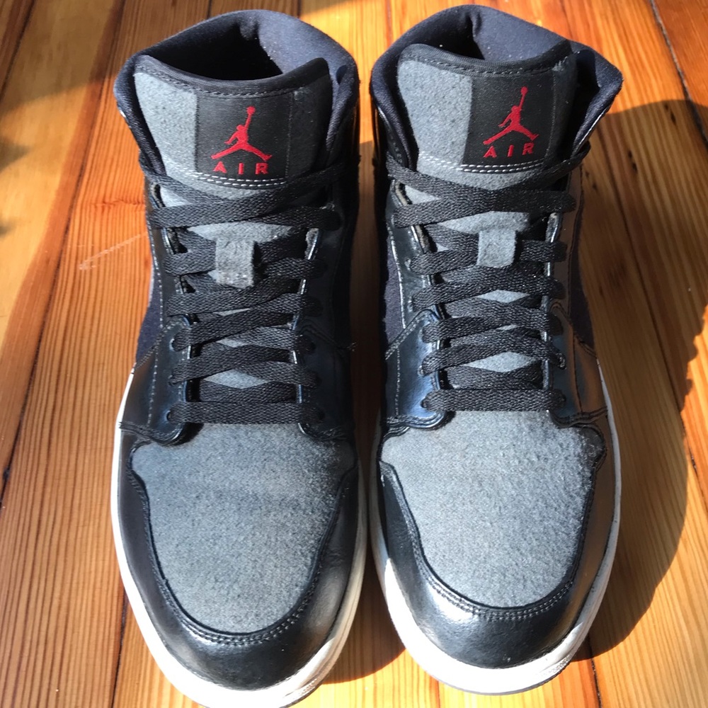 Nike Air *Jordan* 1 Mid Winter 🔥